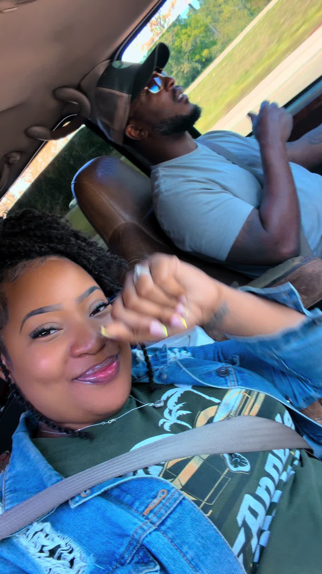 @damionandsha