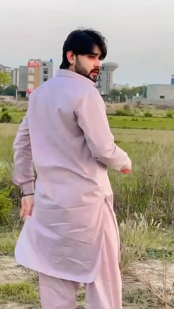 @user70040965567