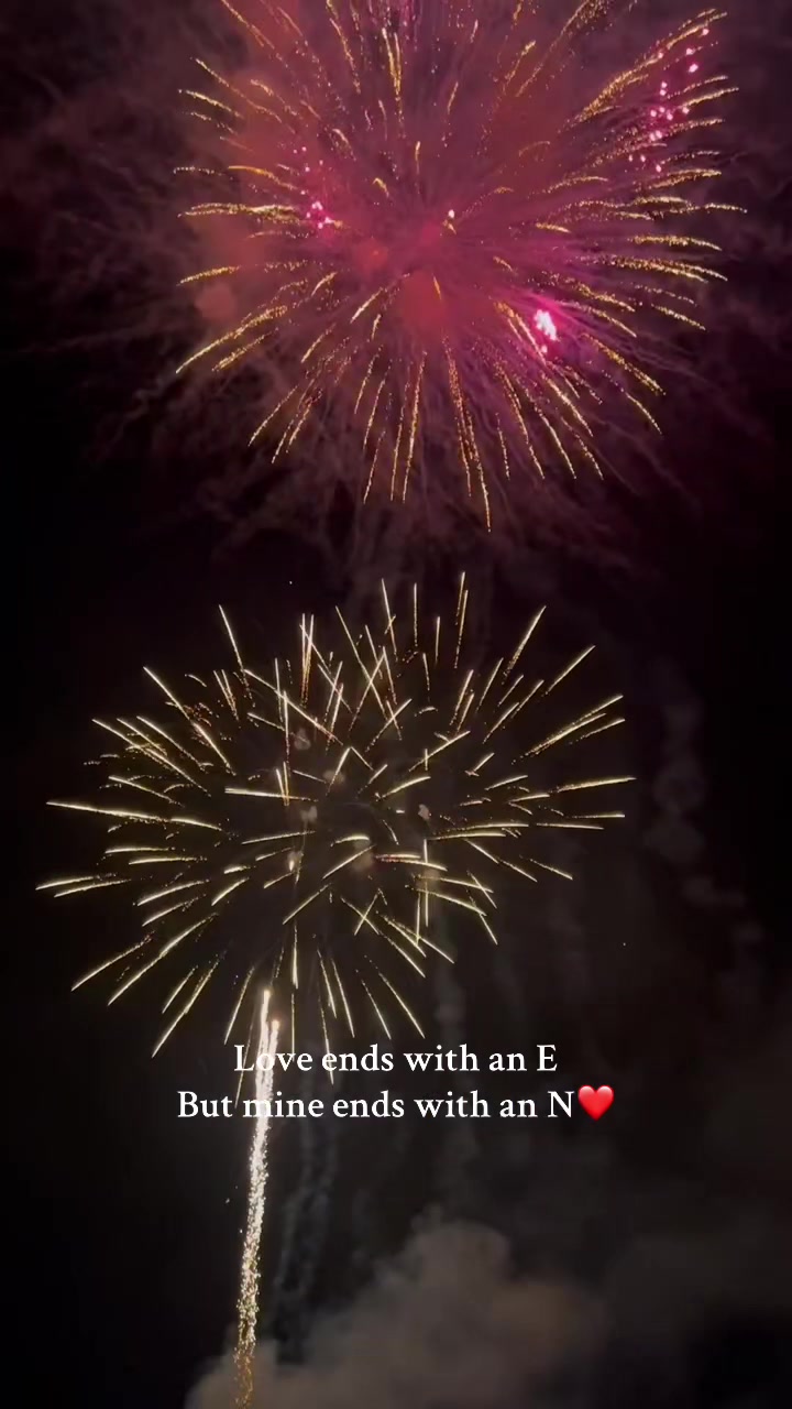 @🕸️