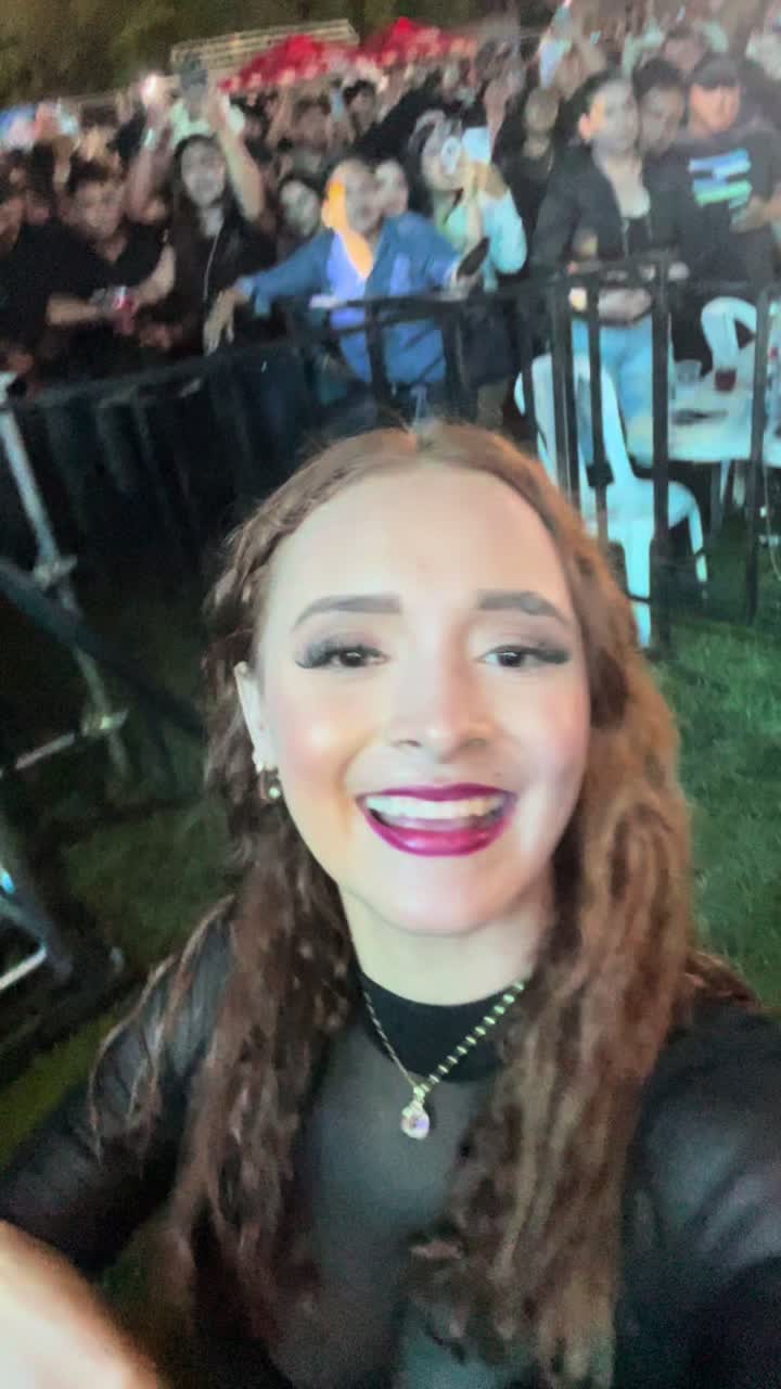 @Esther Morales💋
