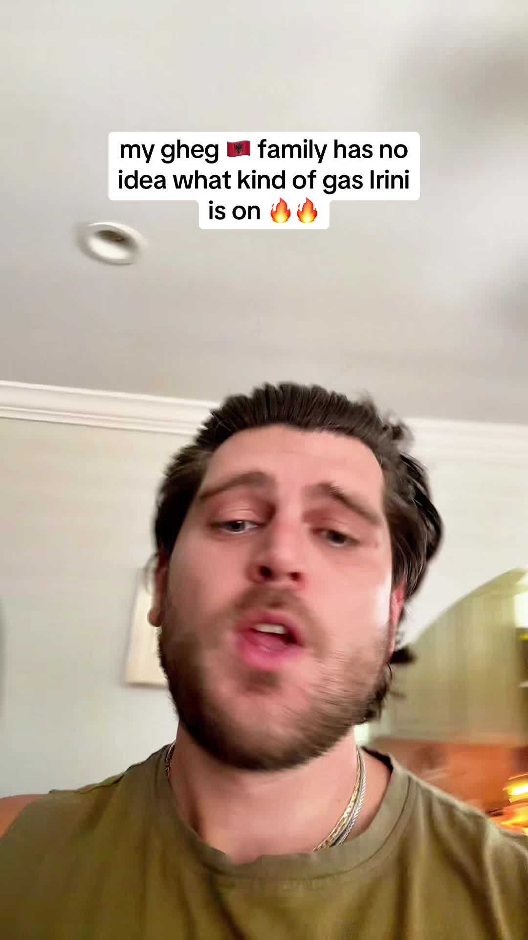 @toniloolie