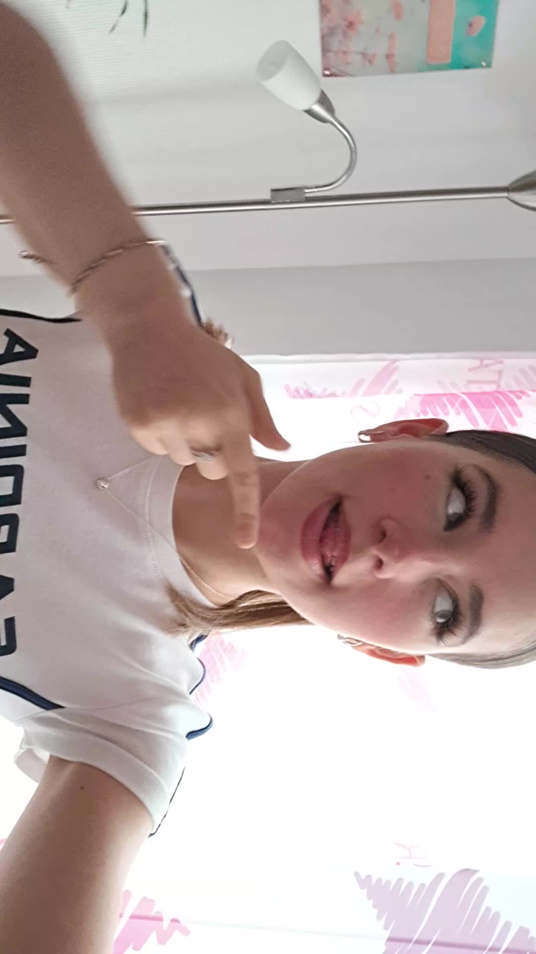 @️🦢ea🫰🏻