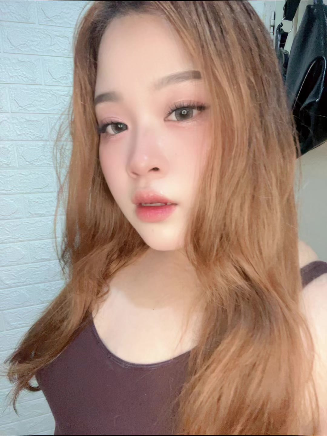 @ayy