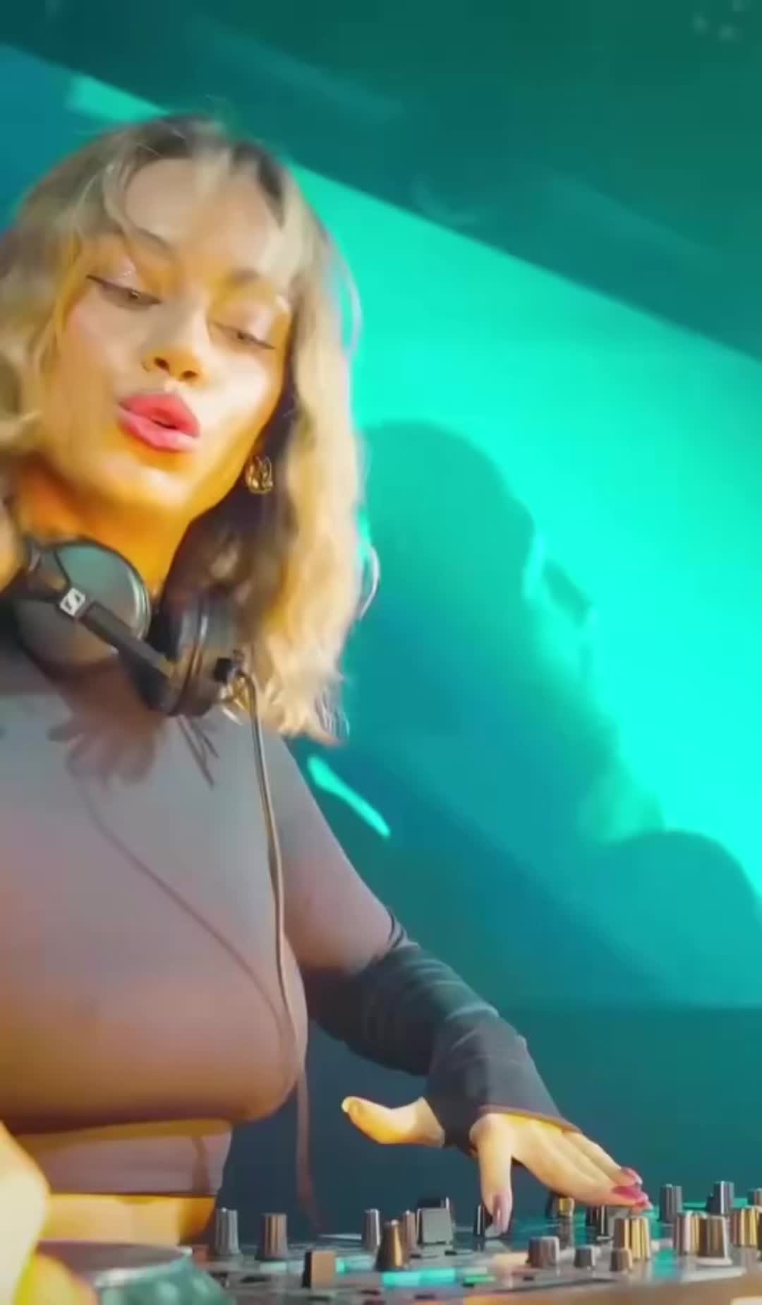 @TECHNO MUSIC FOR LIFE 🇫🇷