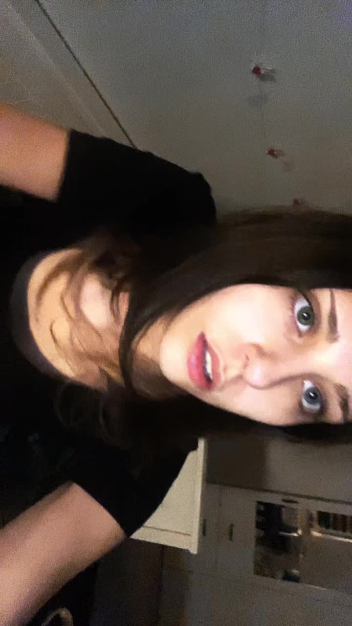 @Nikkiiiw