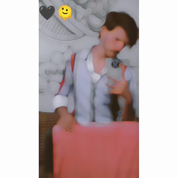 @🅼🆁•🆁🅾🅼🅴🅾😎