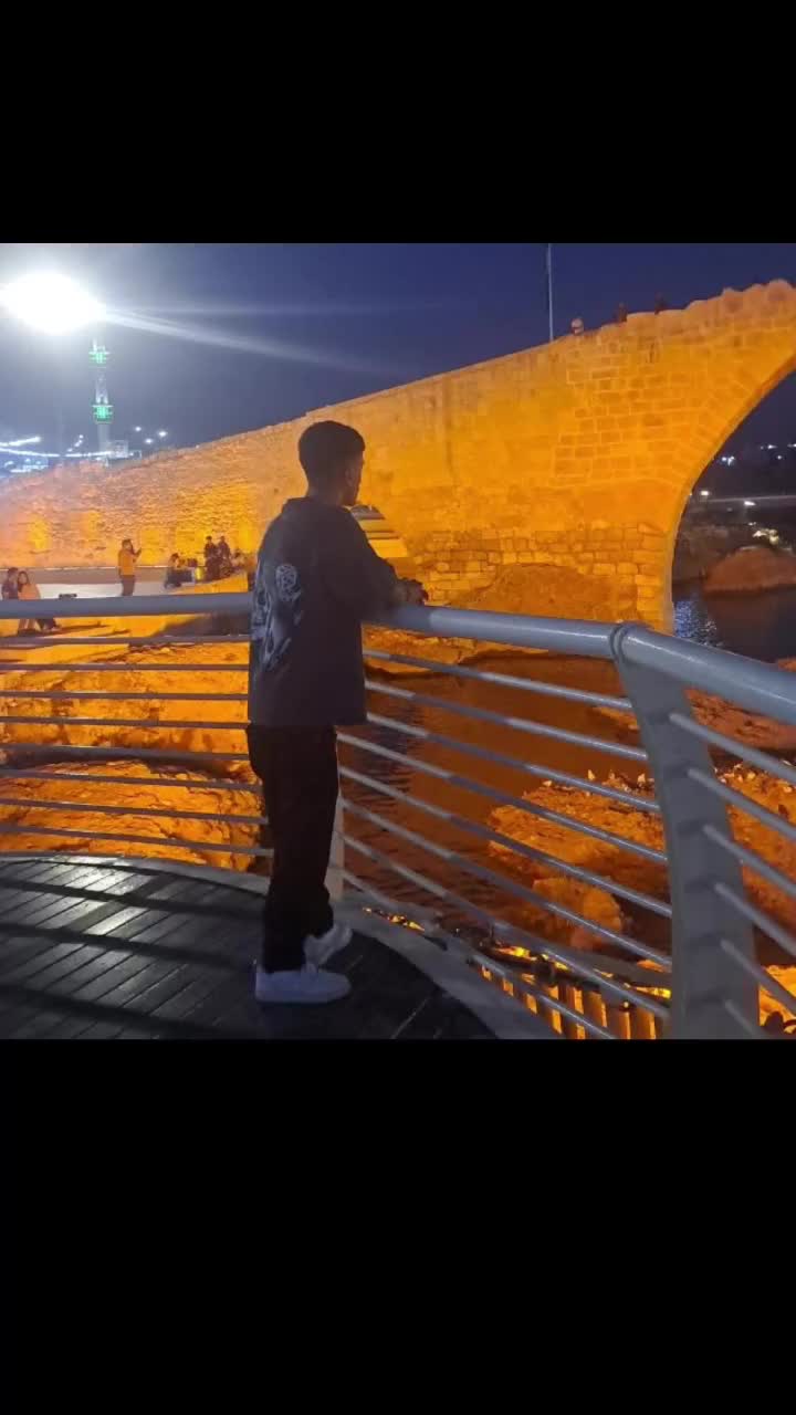 @Rando𒀭🇮🇶