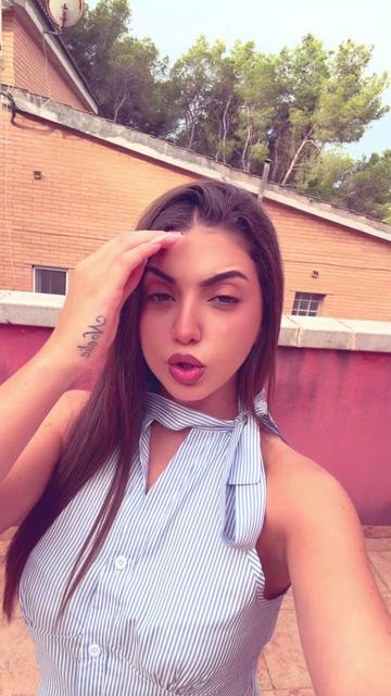 @_.ariiadnaa12