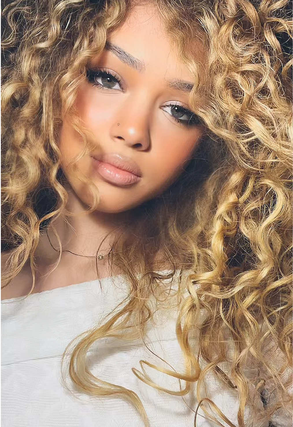 @isidora
