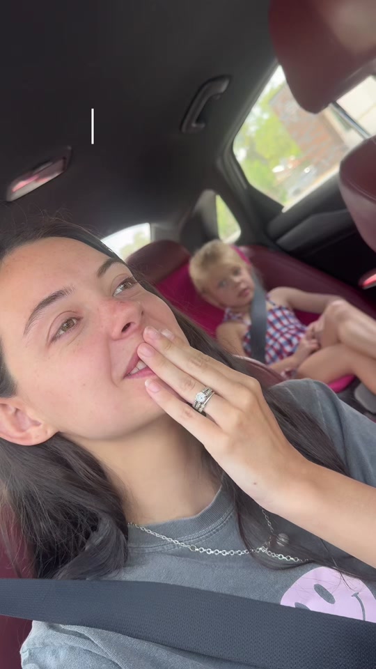 @Jillian Wright | Working Mom