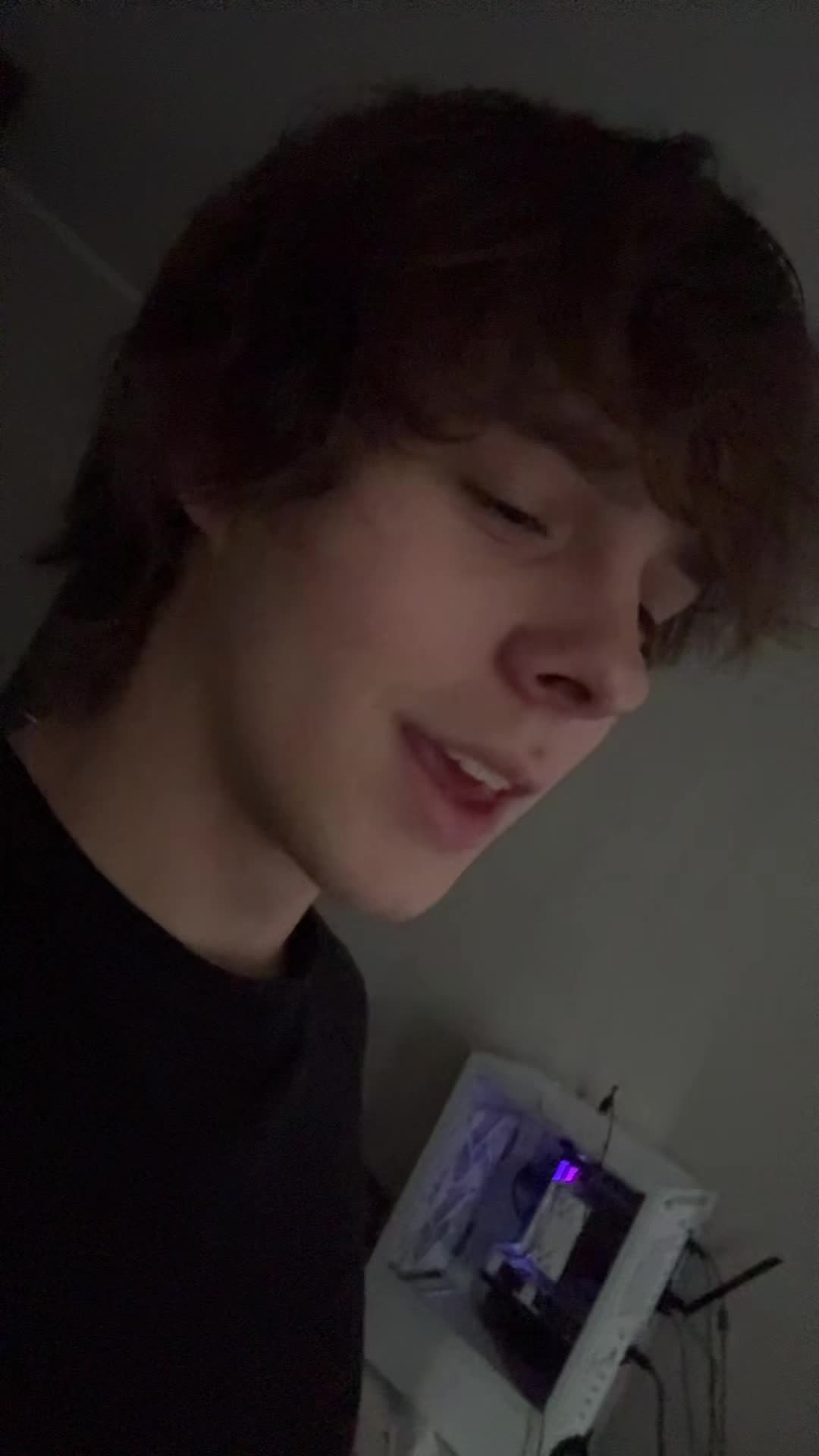 @vanekk