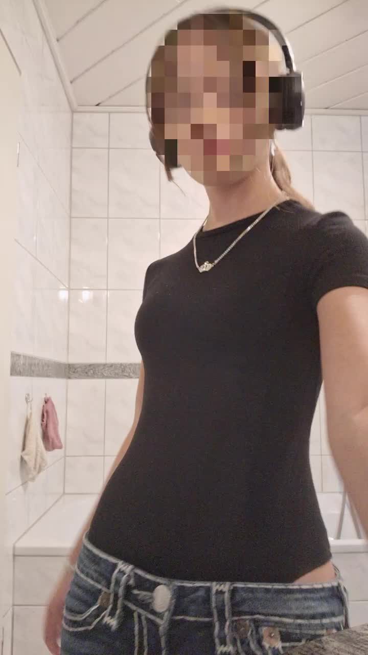 @𝑨𝒎𝒆𝒍𝒊𝒆愛.✦ ݁˖