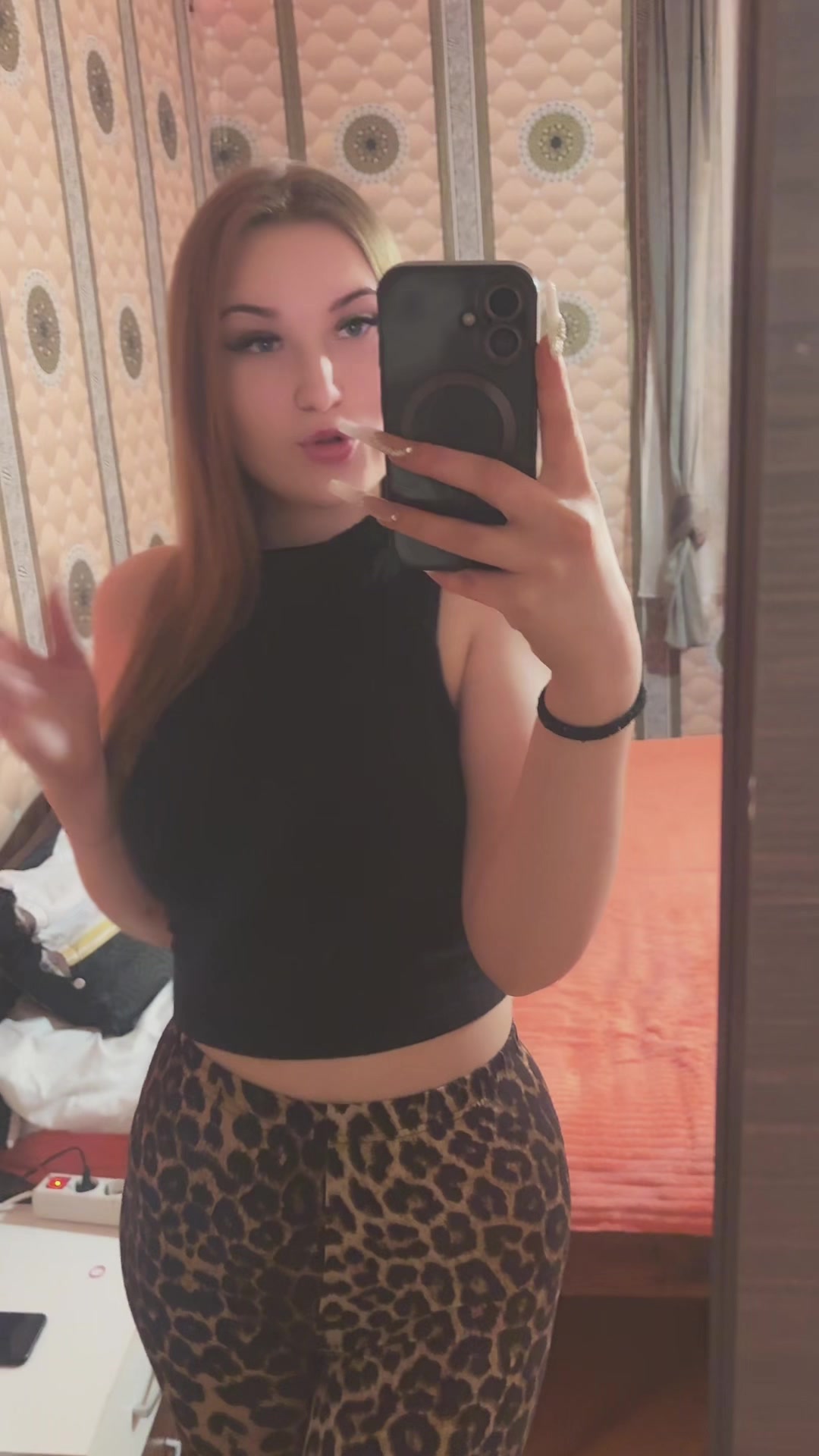 @liviakrjczár30