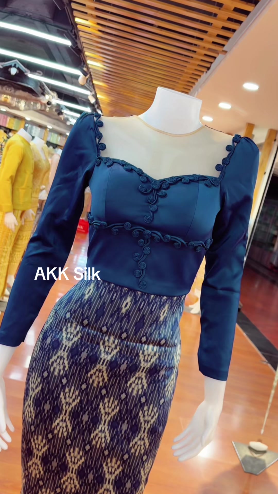 @Akk Silk (official account)