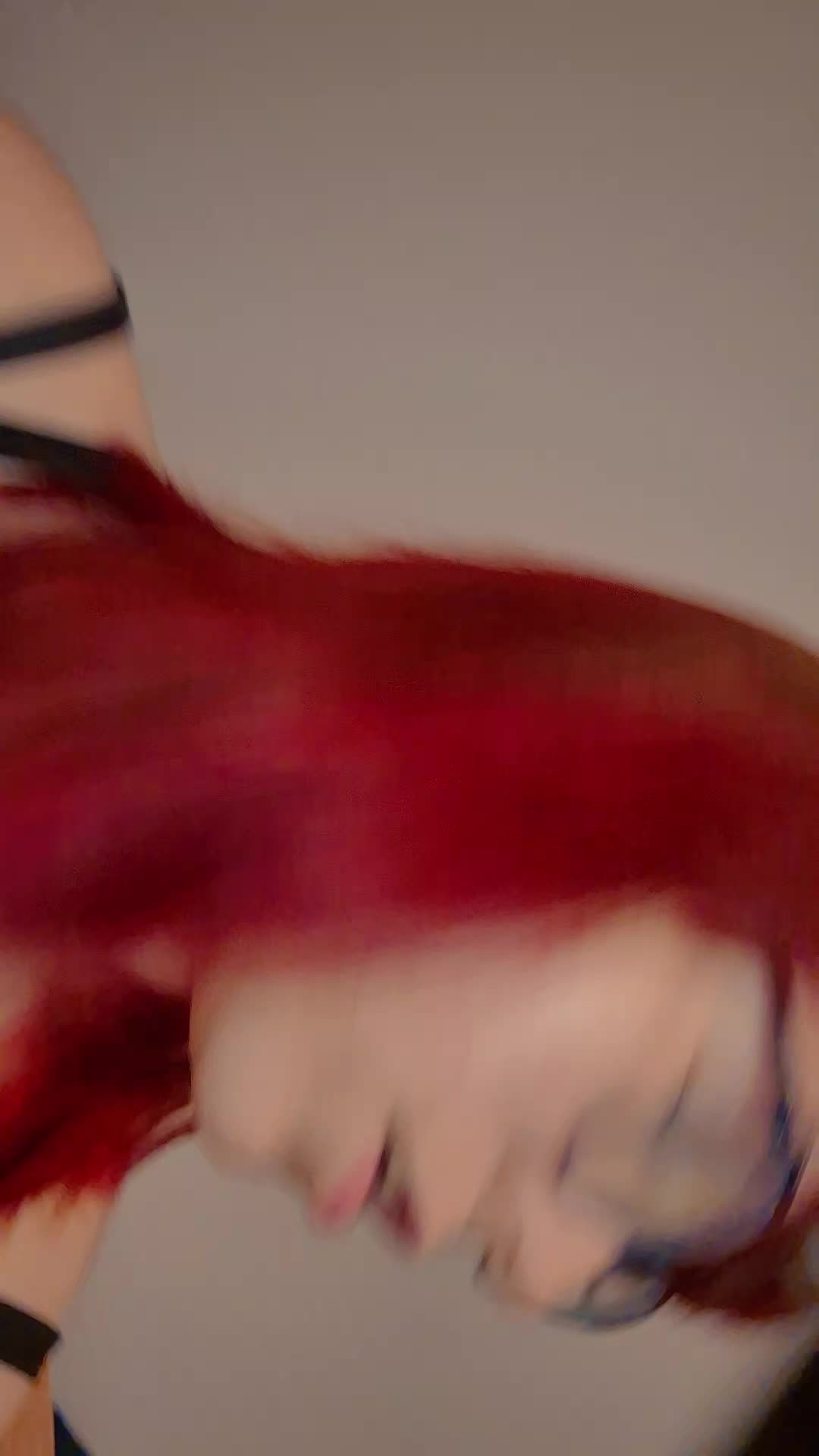 @Sarah_blue
