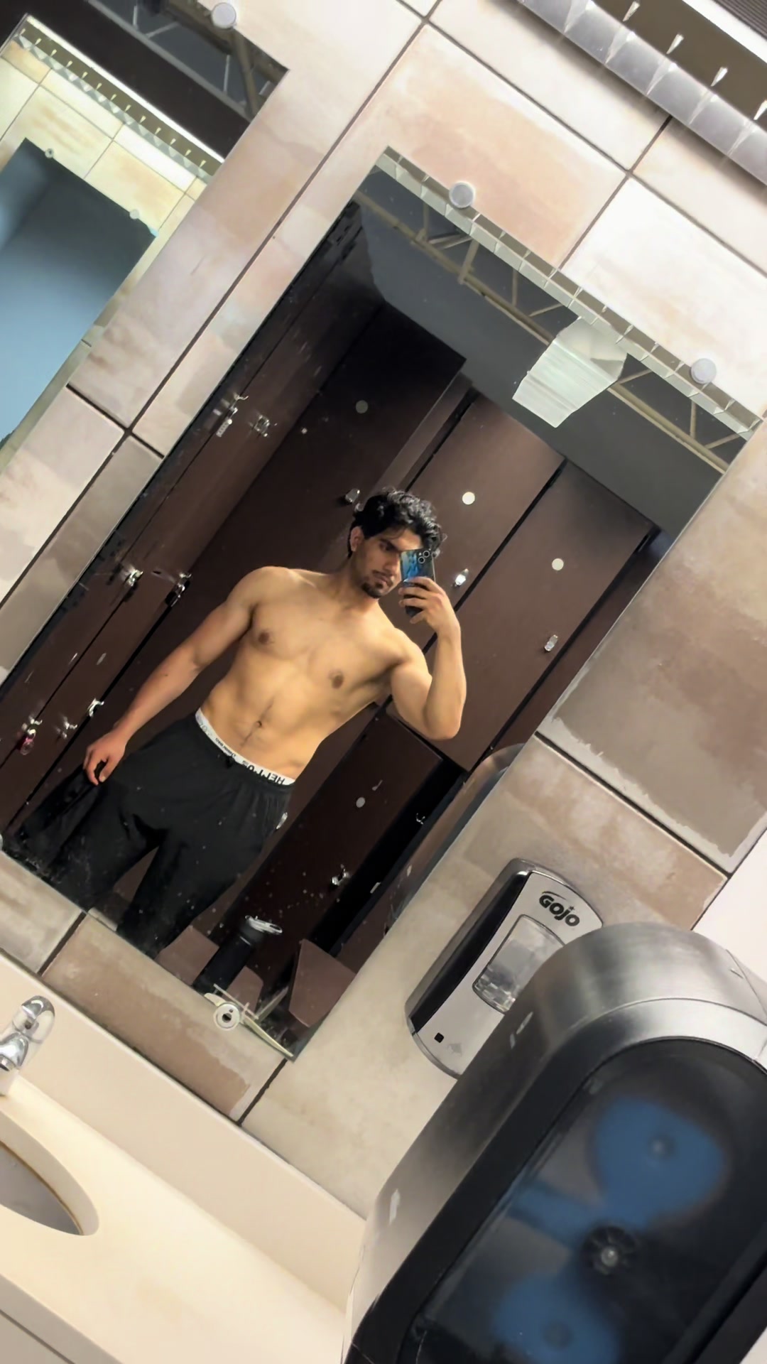 @Physique by sho