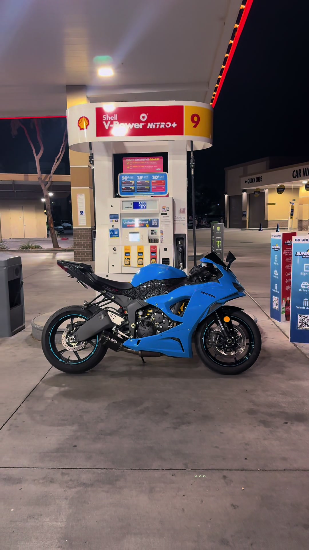 @Moto Moe