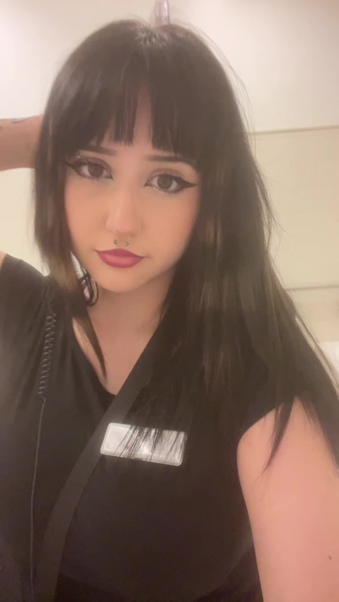 @lilykinz