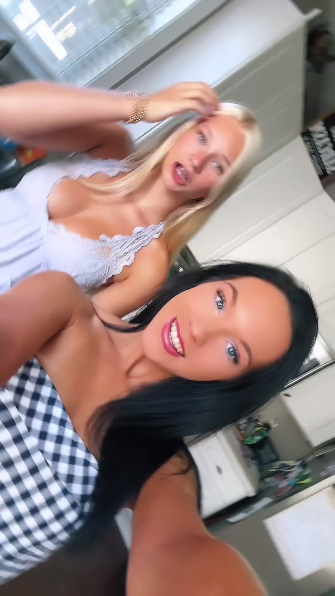 @𝐂𝐡𝐥𝐨