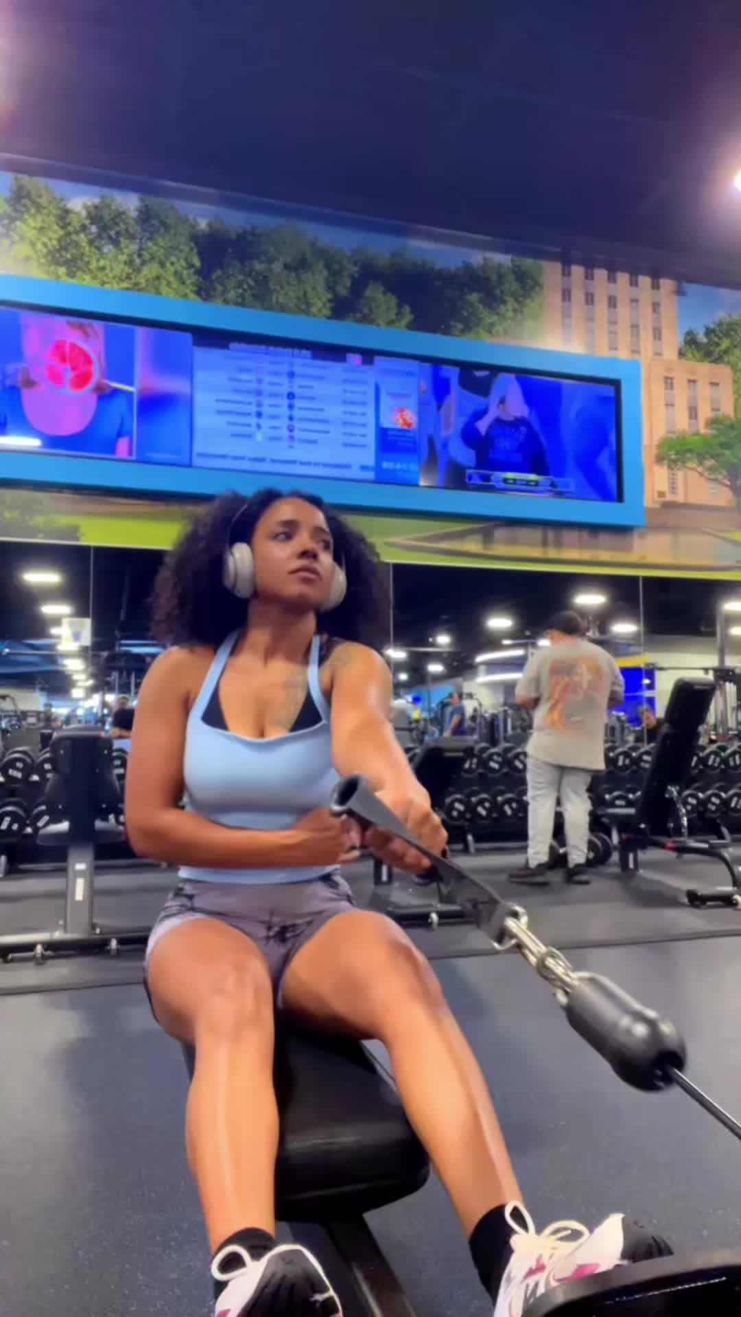 @HER GAINZ