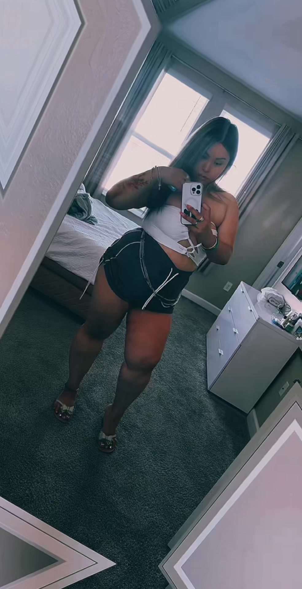 @pretty_jenni_vibes