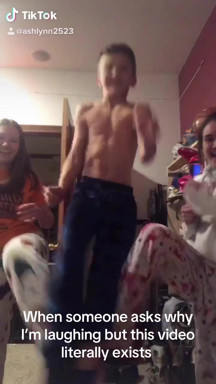@ashlynnellis10