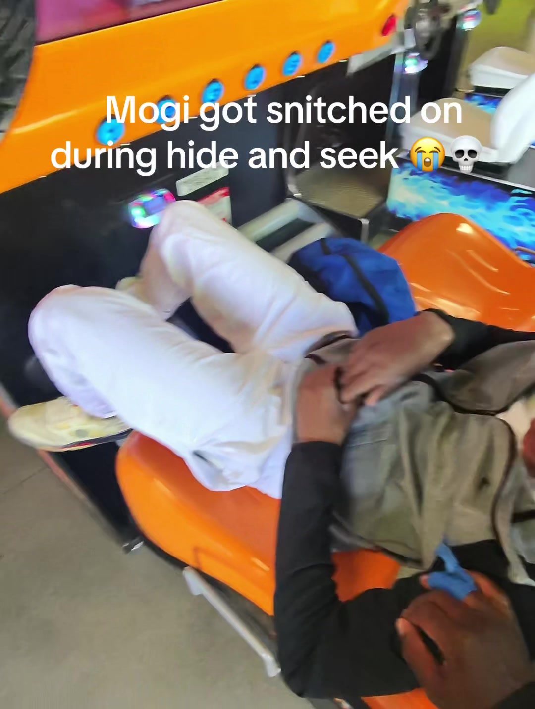 @Mogi