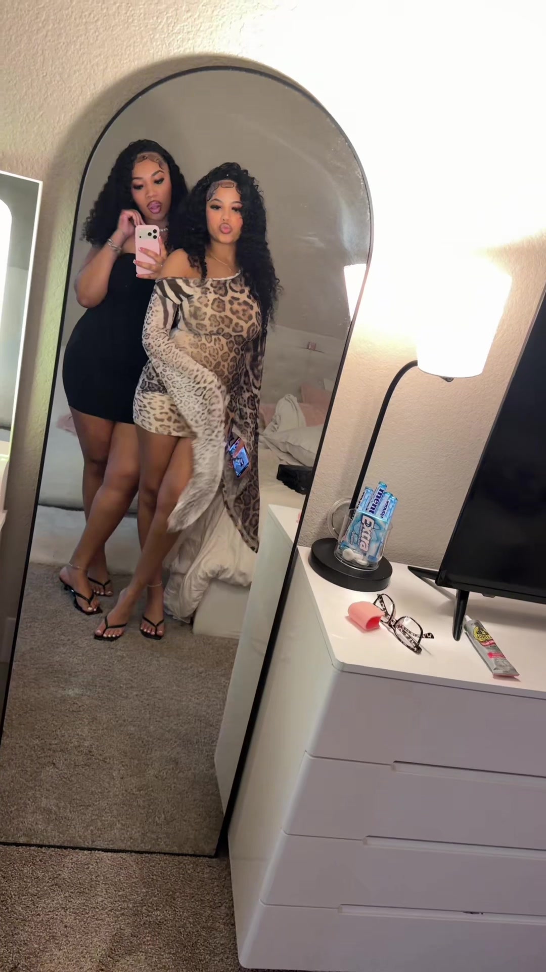 @monique