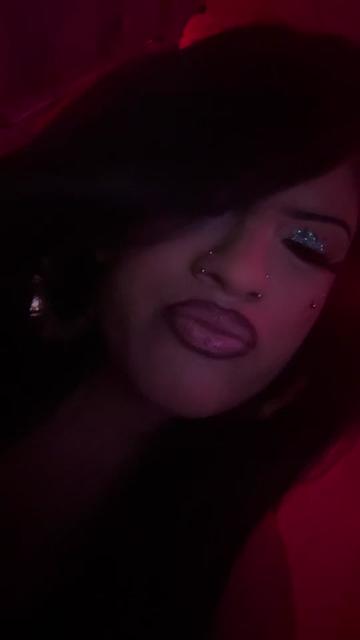 @Lulhennygvnk22