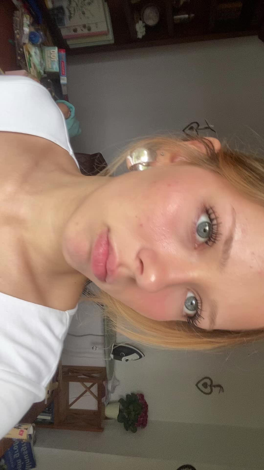 @Lara