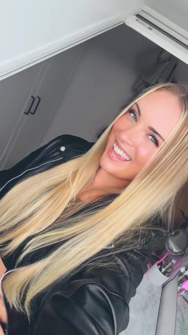 @nicolestk