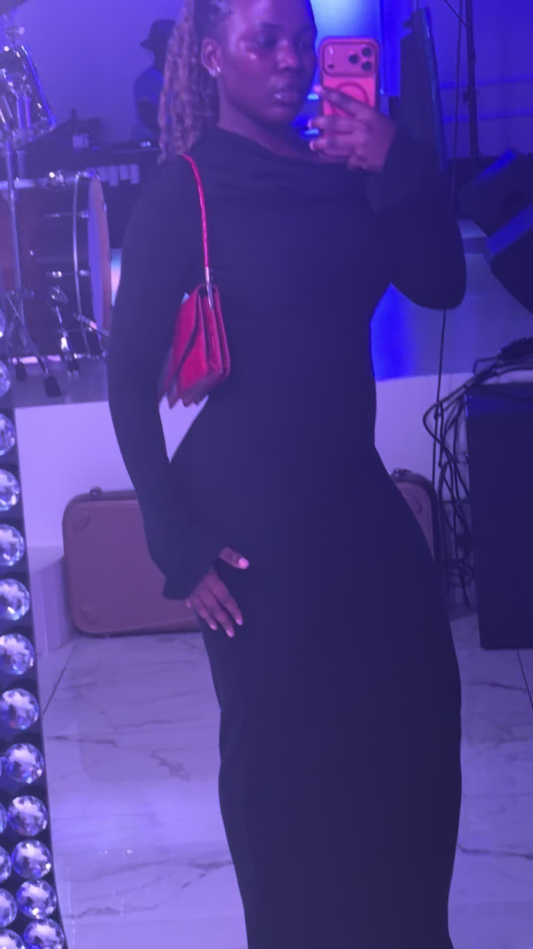 @Itss.moneii