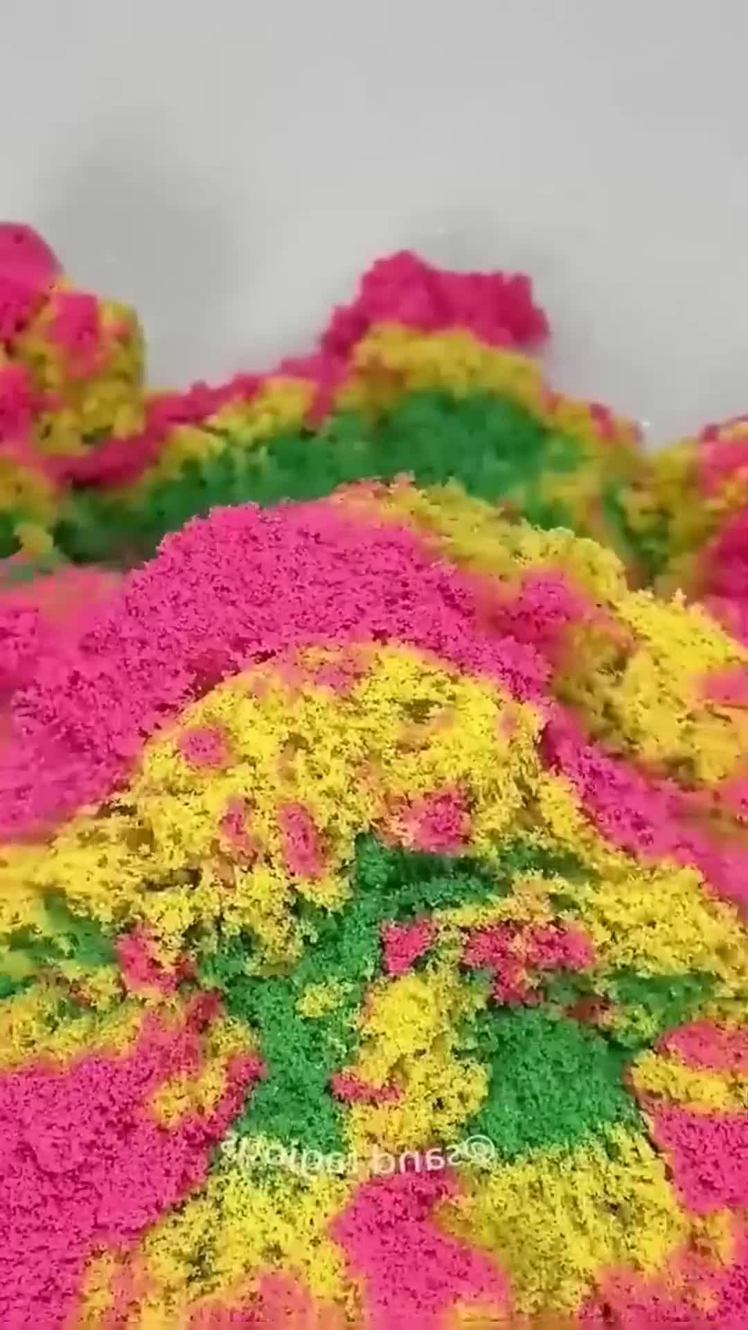 @efmayuqm595