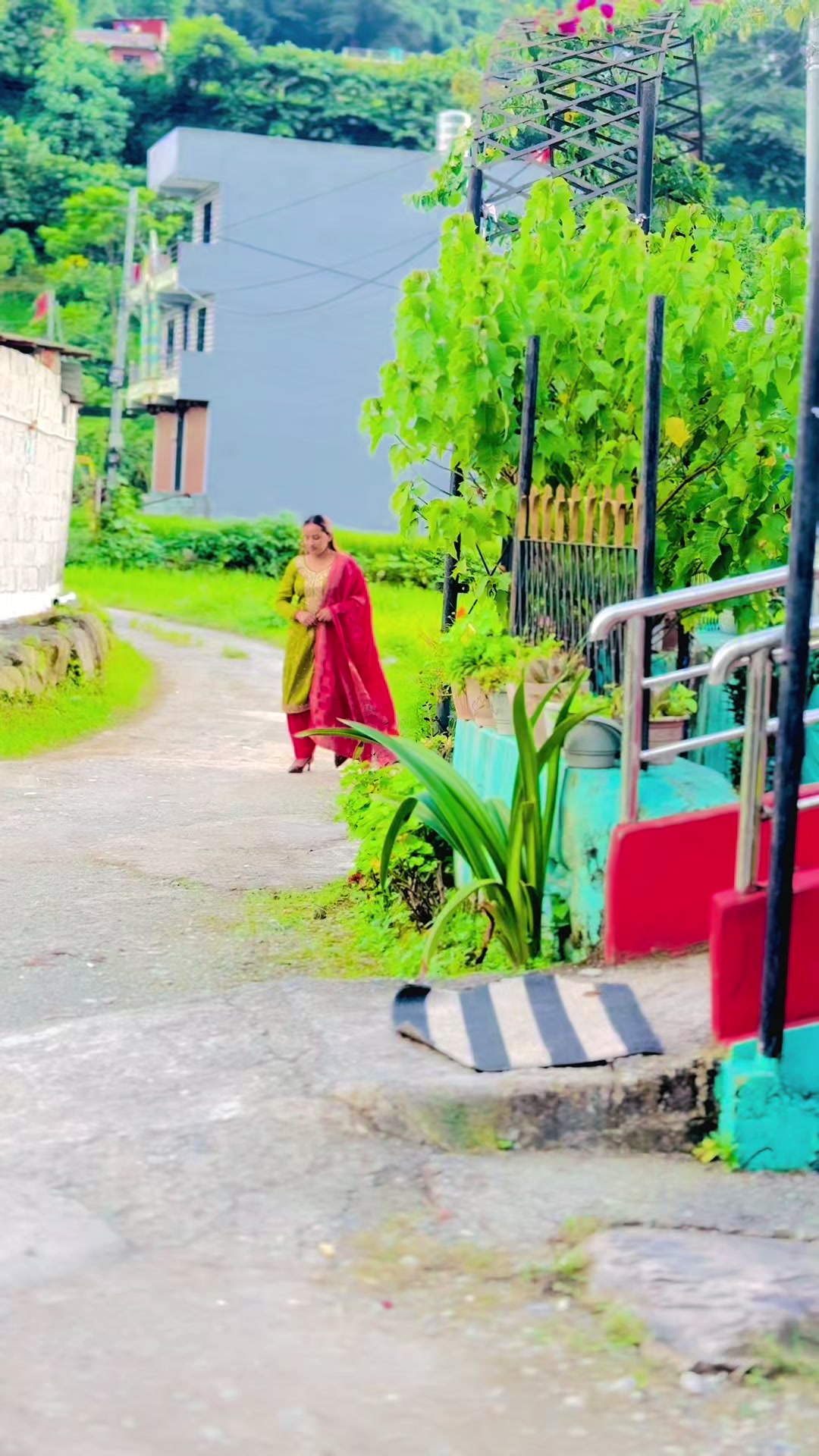 @RADIKA BHANDARI 🦋❤️