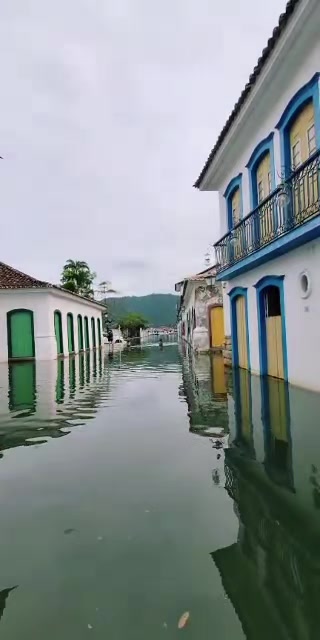 @Daniel de Paraty
