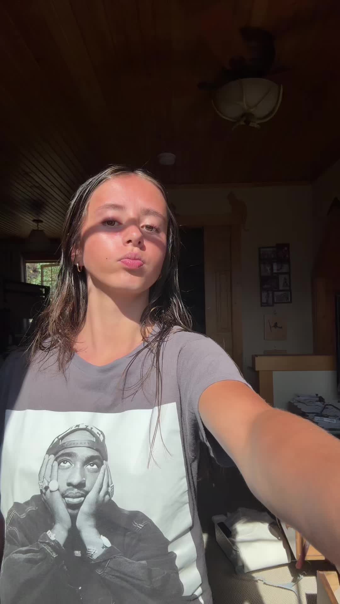 @𝐸𝑙𝑙𝑒🌞❔