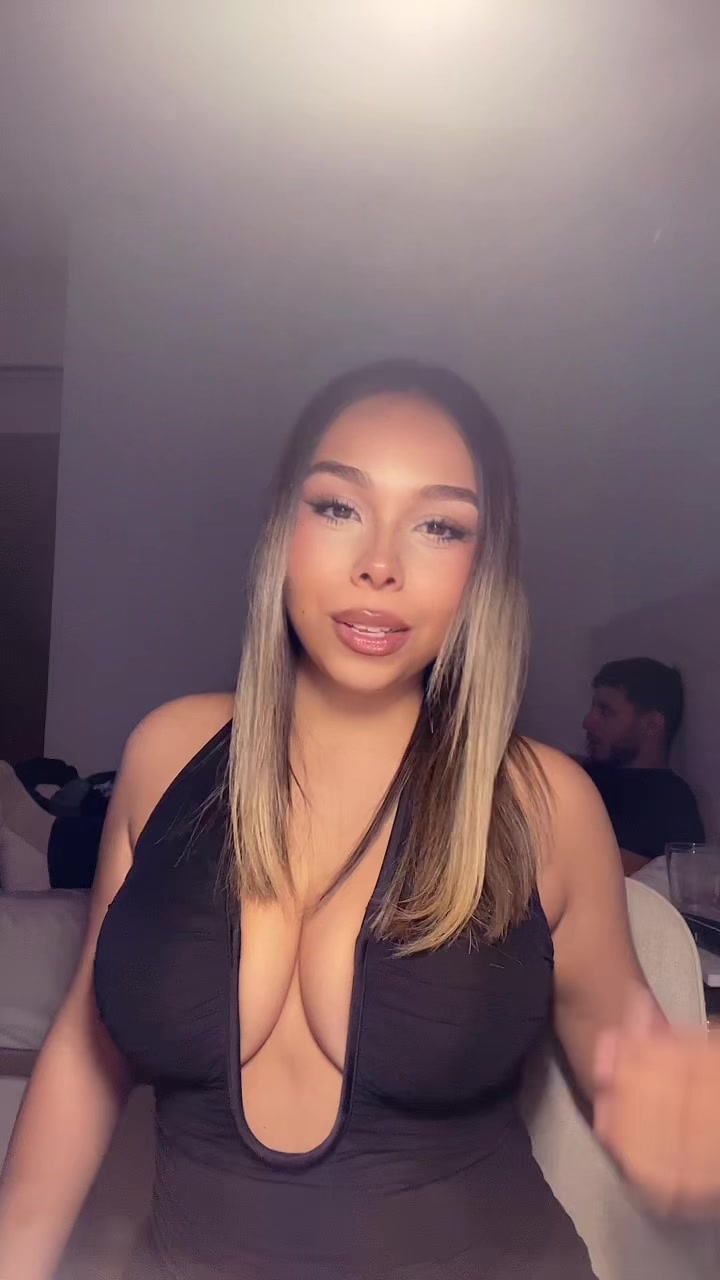 @𝒩𝒾𝓀𝓎🦷💘