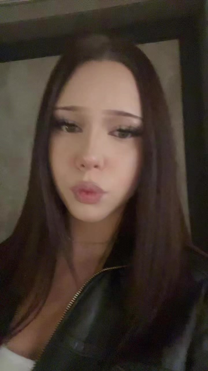 @v11nilova