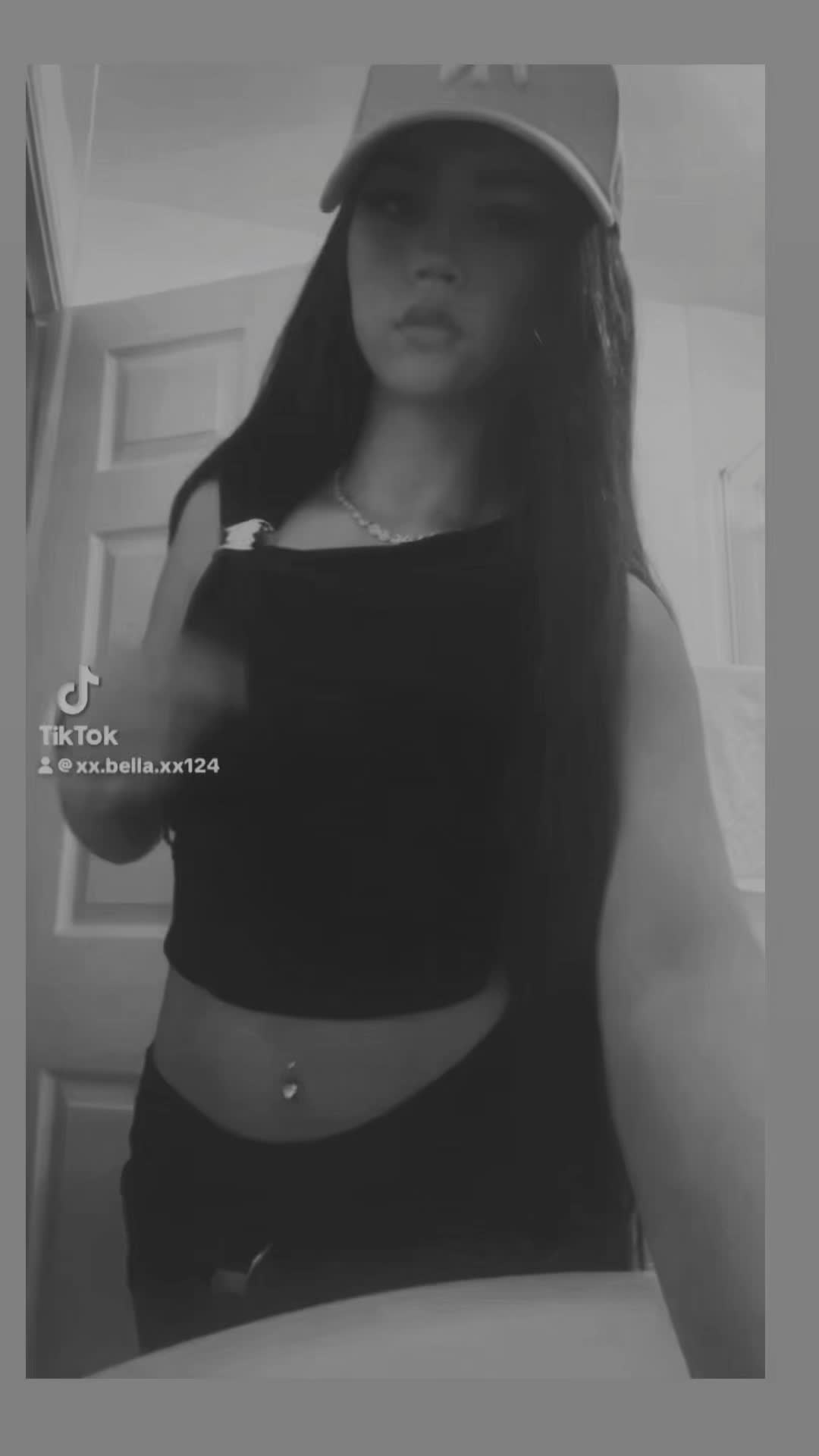 @𝐁𝐄𝐋𝐋𝐀-𝐋𝐄𝐄👸🏽🪭⚜️