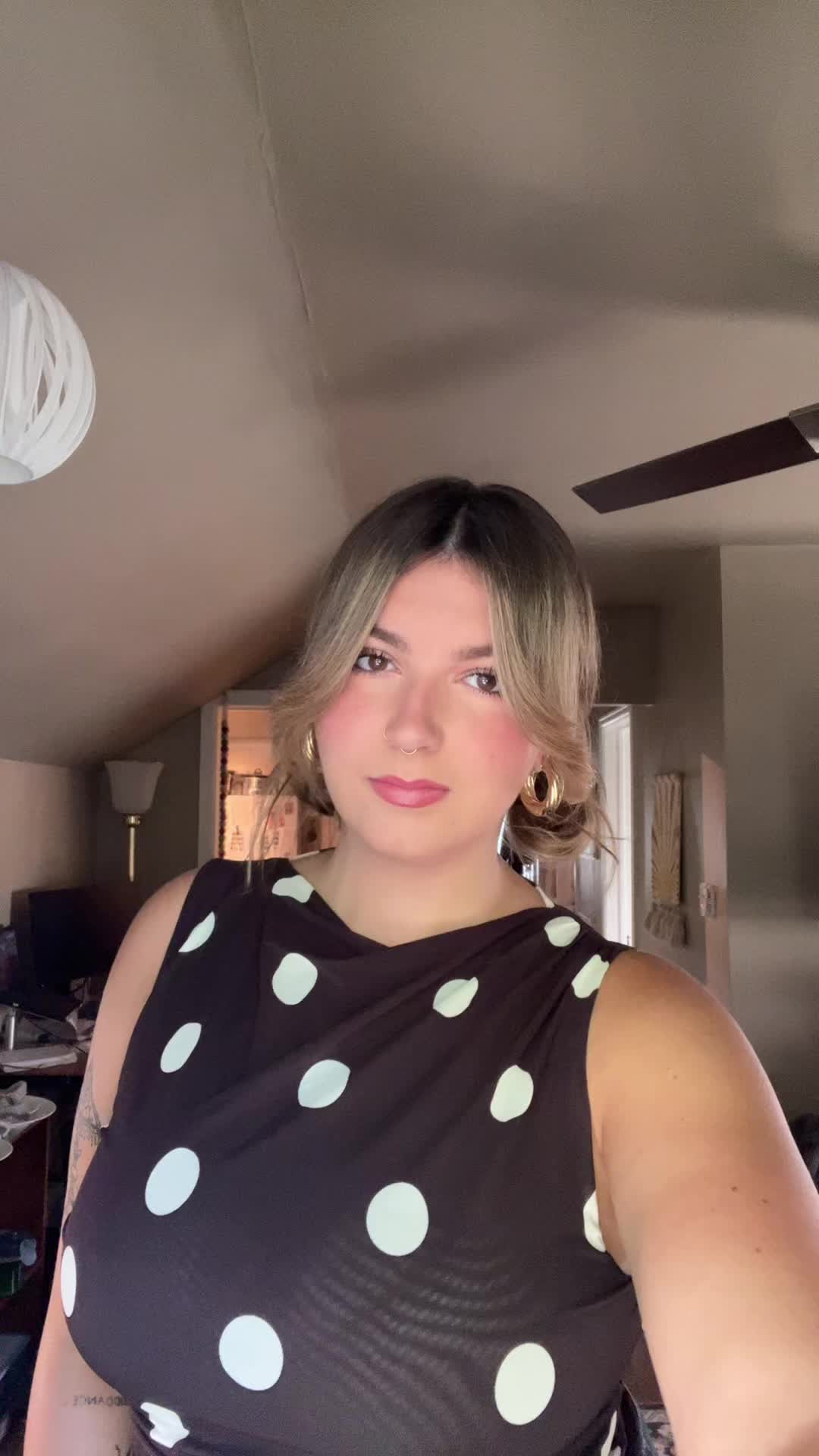 @bella