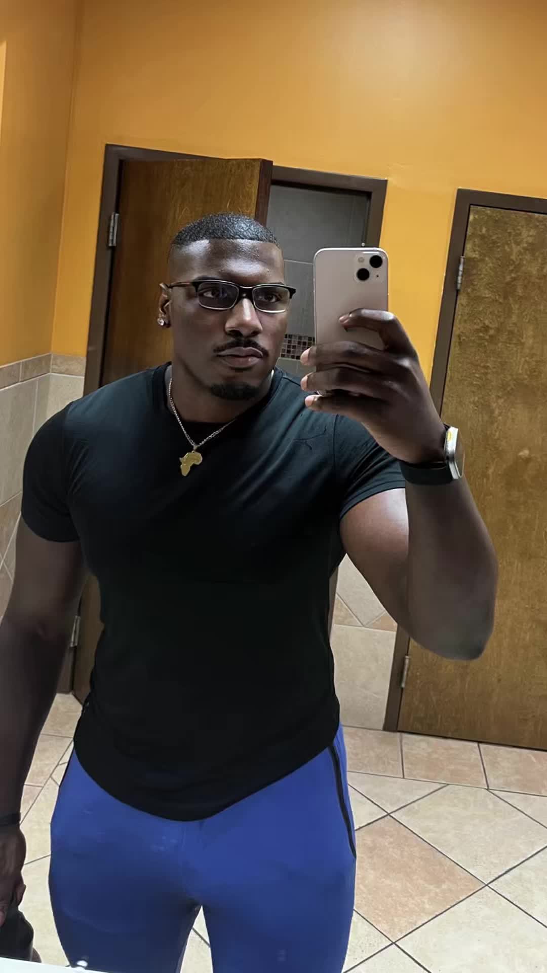 @KD Sanders 🇳🇬