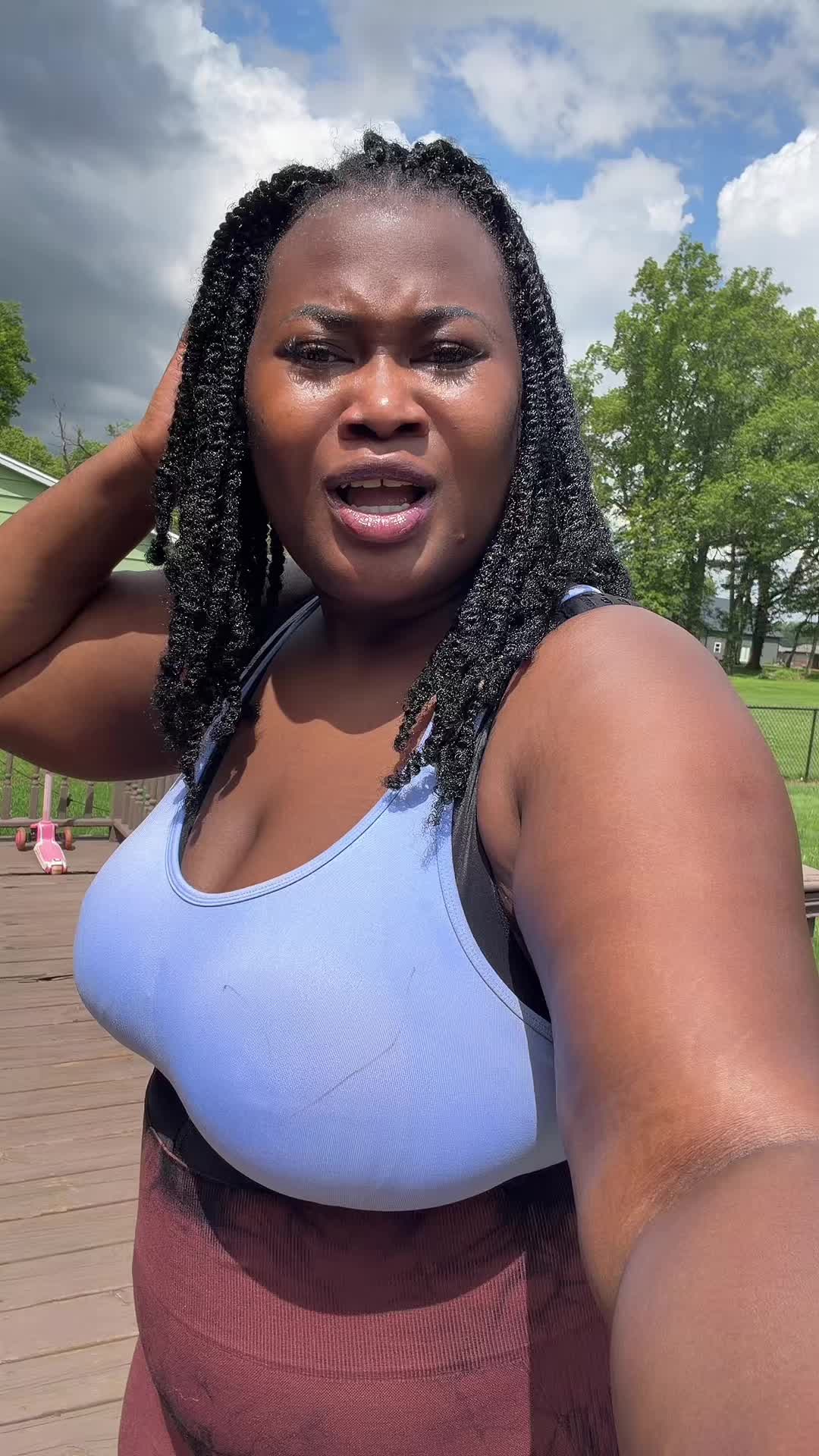@Sashatobz