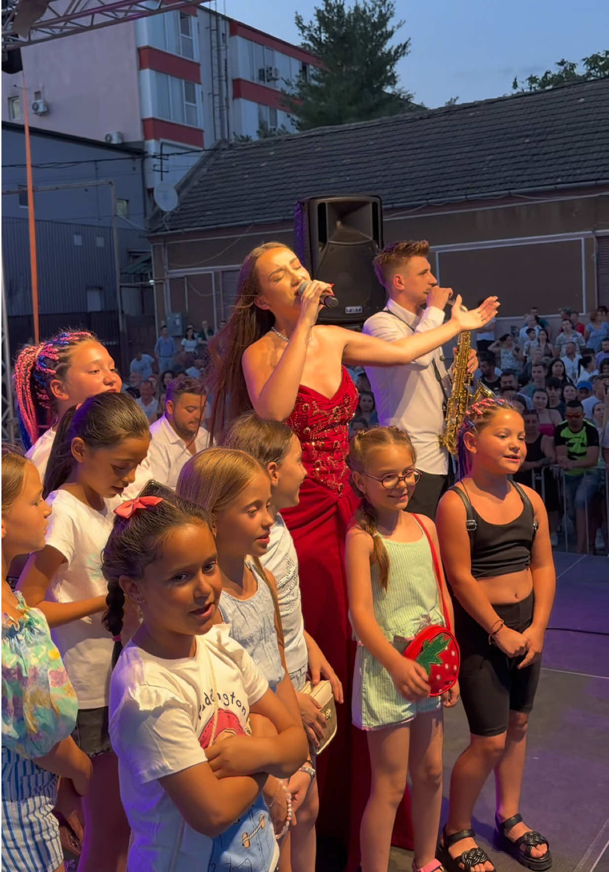 @Alexandra Cotruș