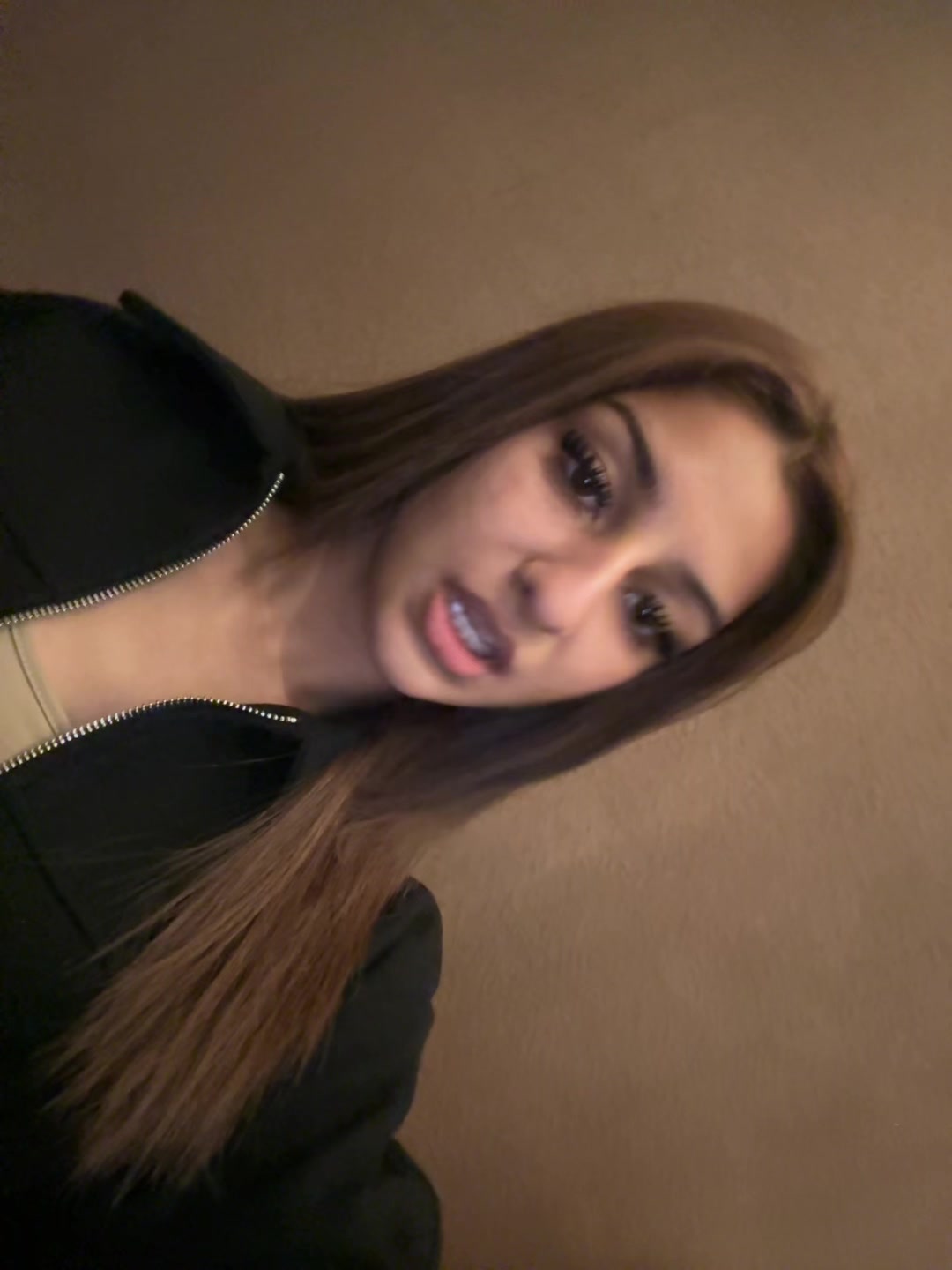 @𝒵𝒶𝓇𝓍𝓊