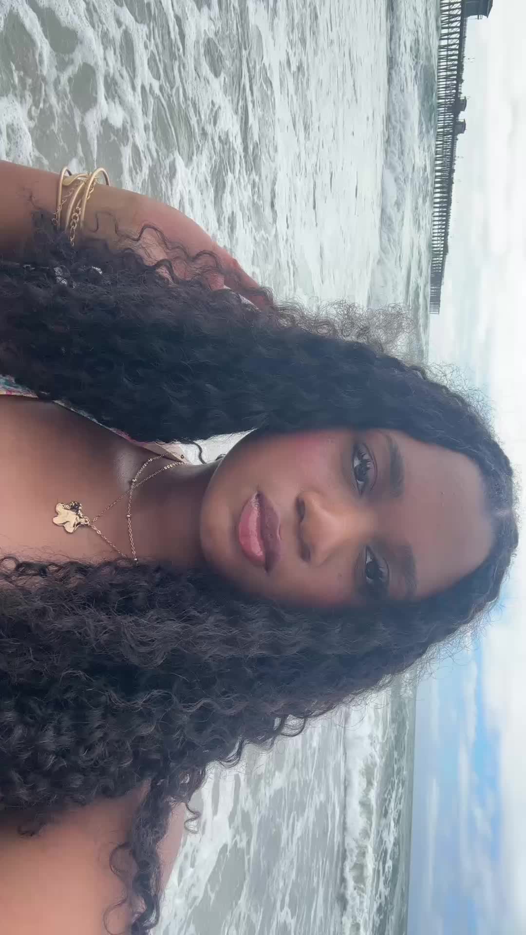 @maliaanicole