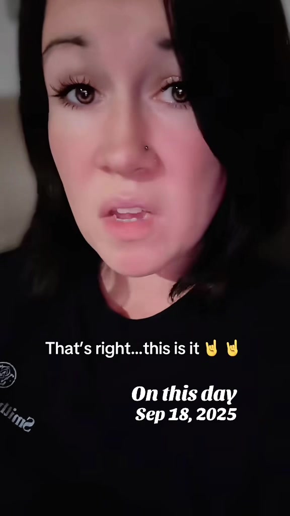 @✞🤠Christina🎸✞
