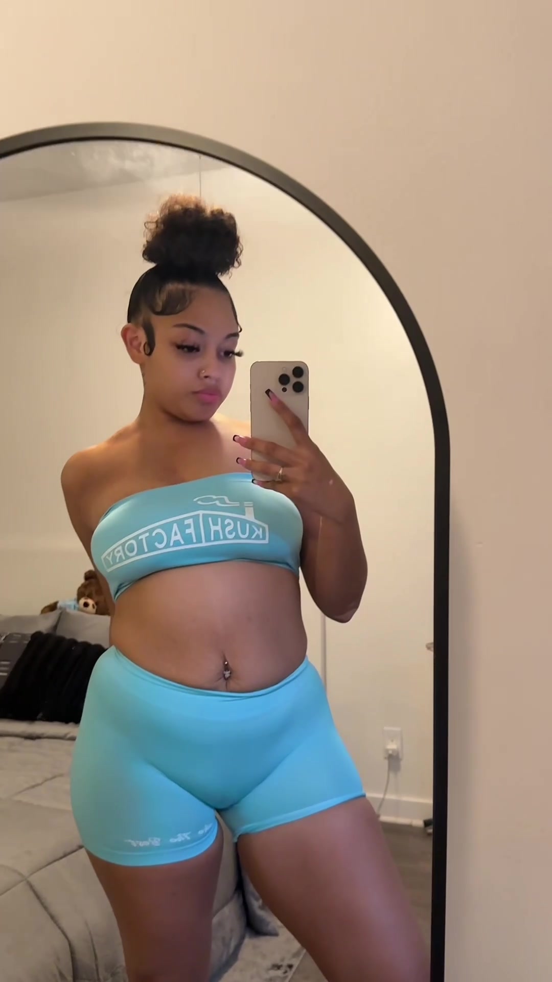 @a.ashleynn