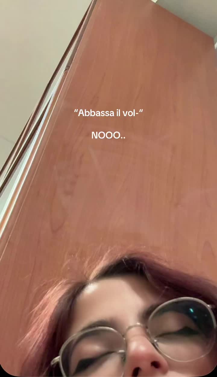 @R🫐
