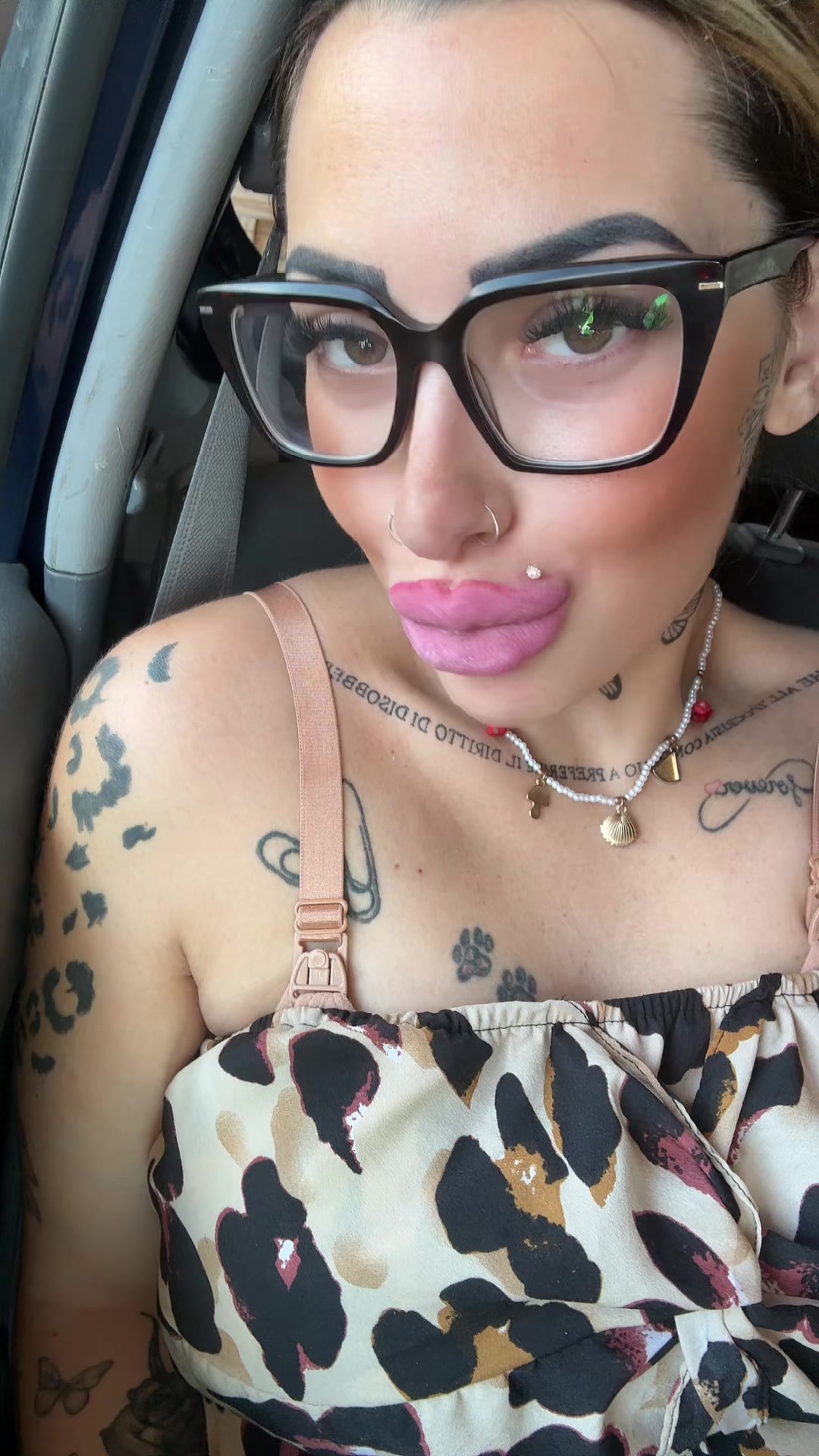 @ERIKA🖤
