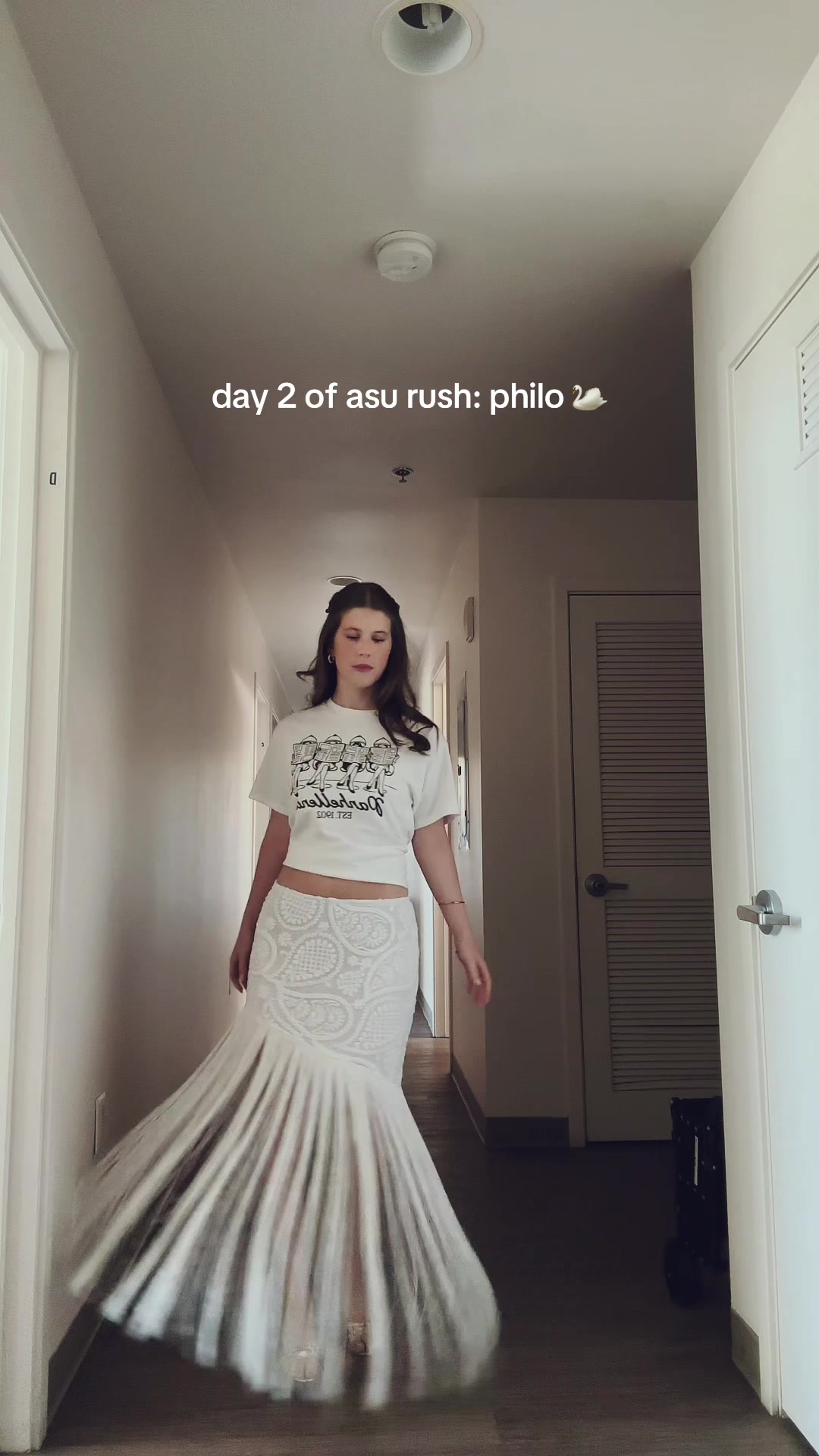 @Ella